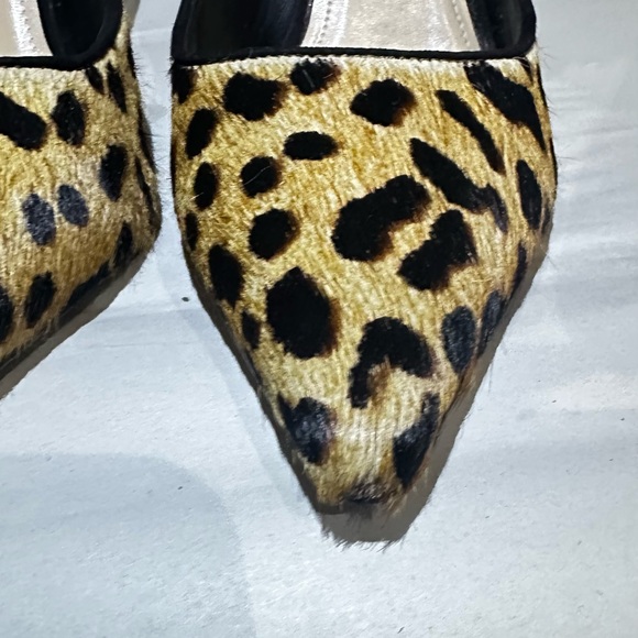 Saks Fifth Avenue animal print pumps! - Picture 6 of 9